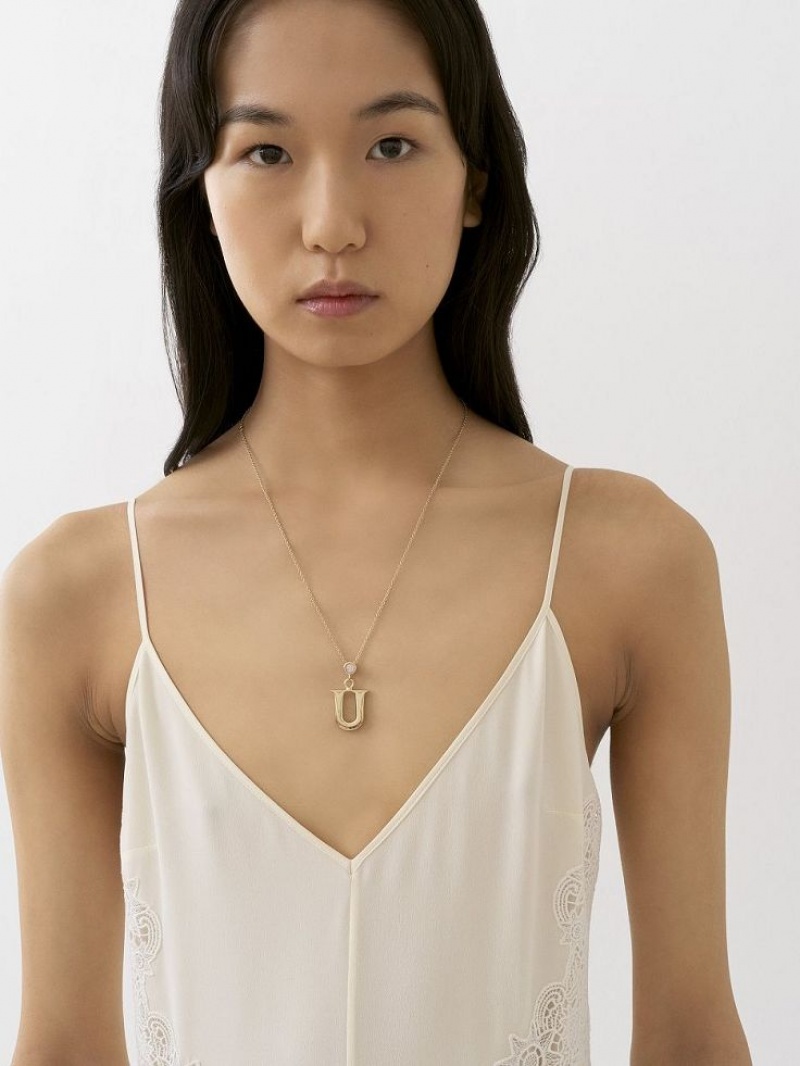 Chloe Alphabet With Pendant Halskjeder Gull | CHE-SR14335