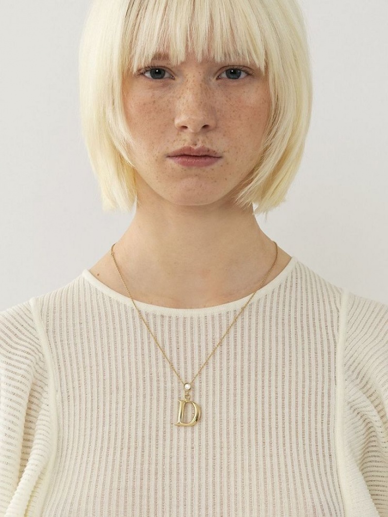 Chloe Alphabet With Pendant Halskjeder Gull | CHE-SR14352