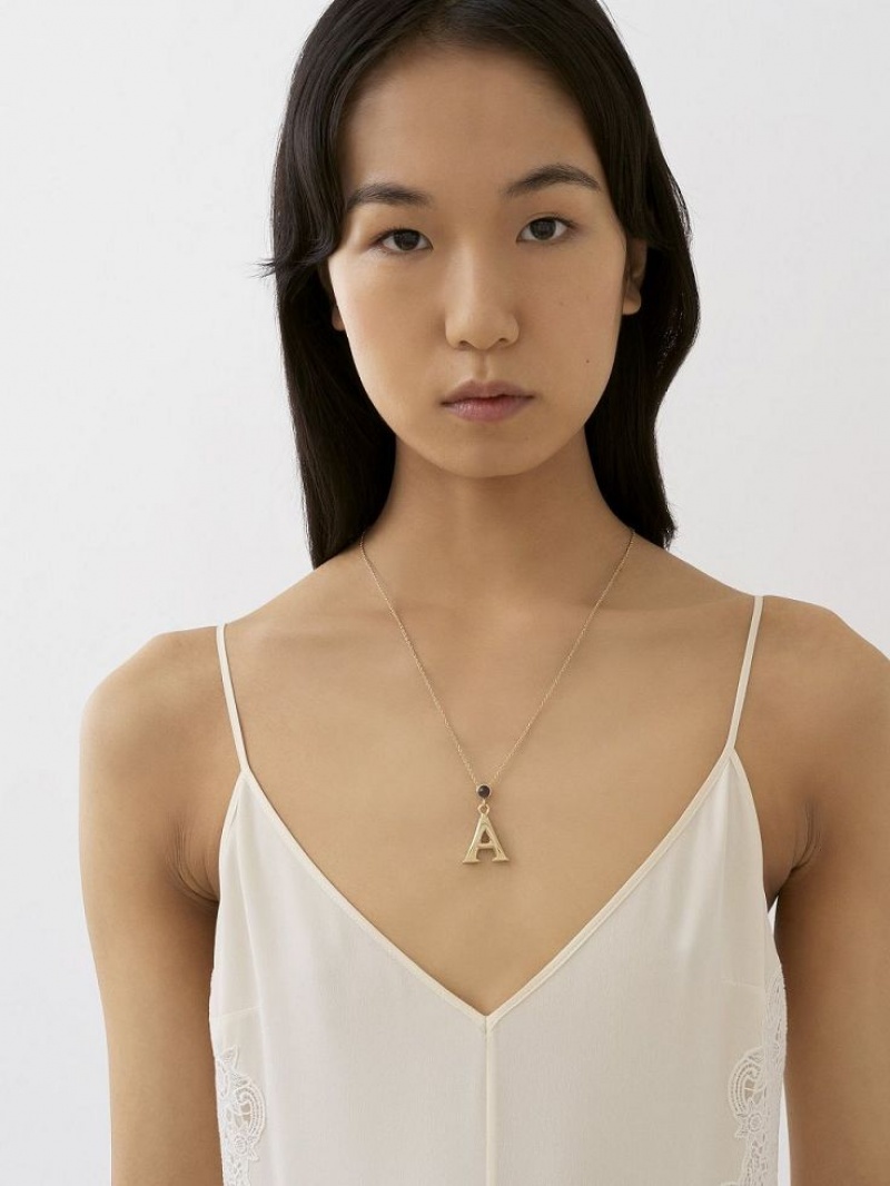 Chloe Alphabet With Pendant Halskjeder Gull | CHE-SR14430