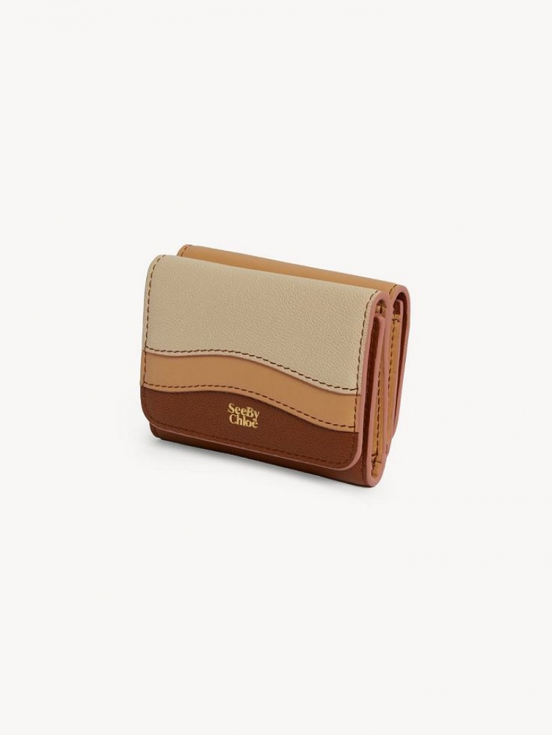 Chloe Layers Medium Tri-fold Liten Lommebok Brune | CHE-SR14896